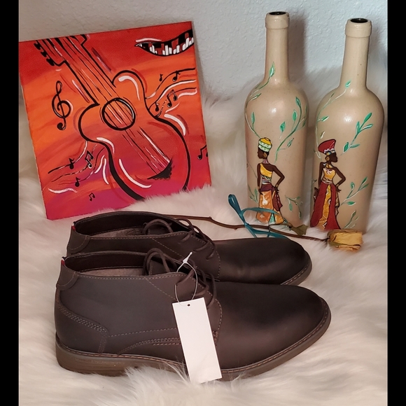 IZOD MEN'S CHUKKA BOOTS - Picture 3 of 7